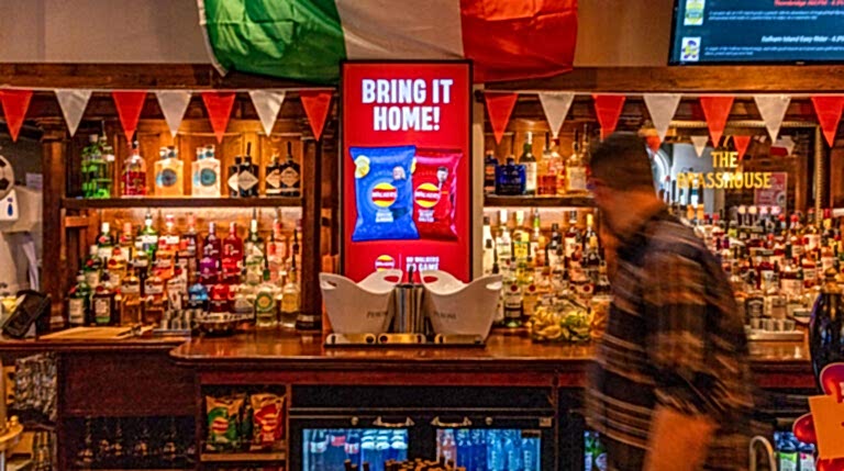 MiXR The Brasshouse Birmingham in bar